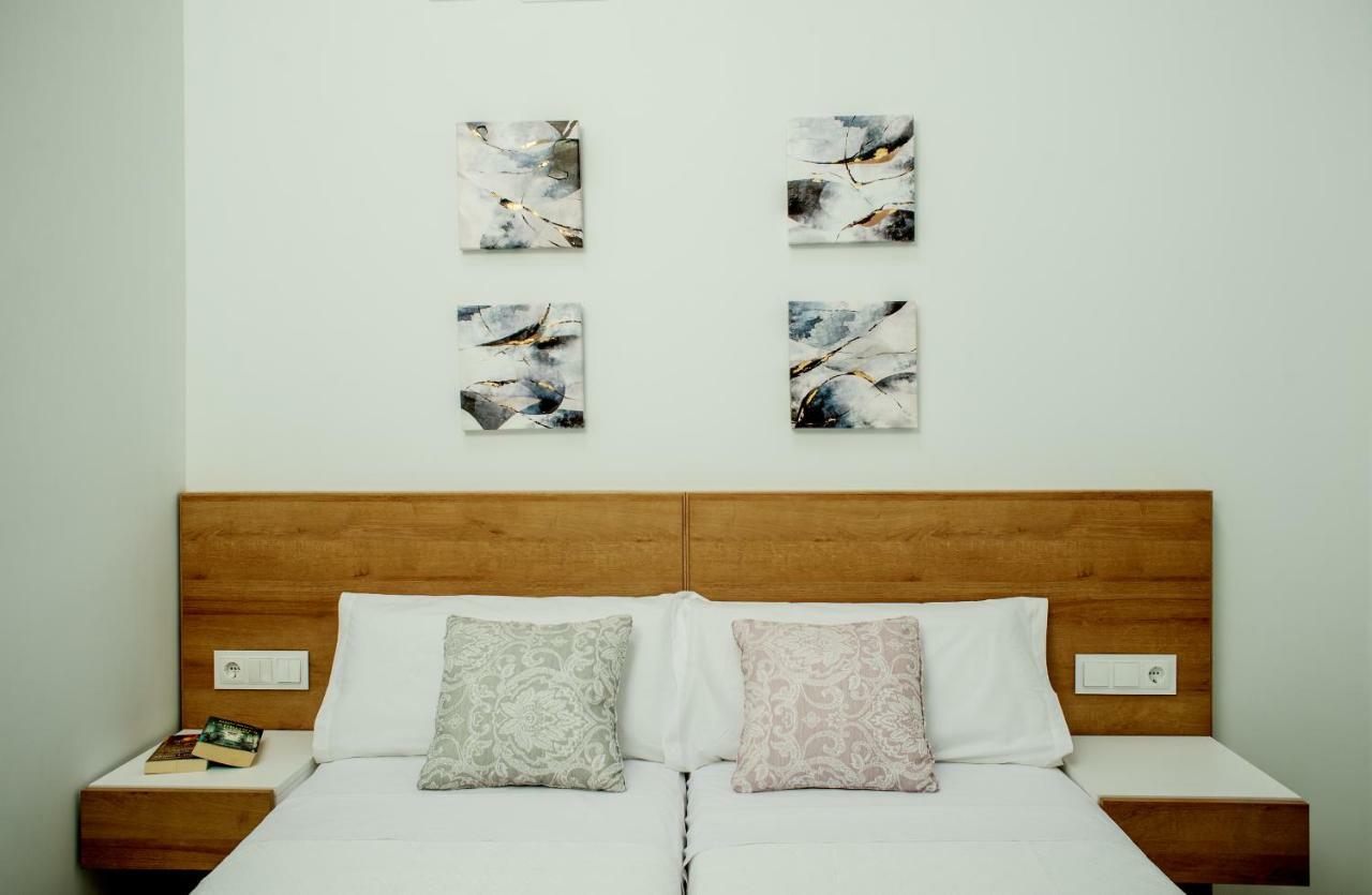 Apartamentos Turisticos Moret 11 - 2A Caces Esterno foto